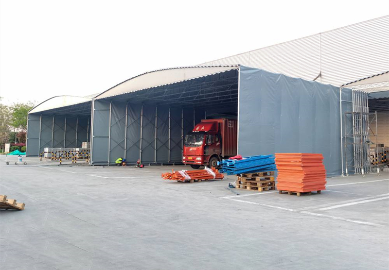 移动伸缩雨棚安装